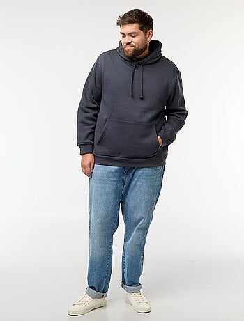 Sweat em moletom com capuz e bolso canguru