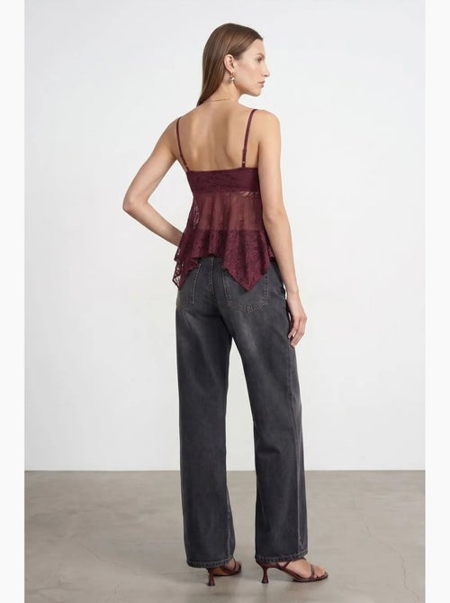 Camisola de renda com laço frontal dilvin - Kiabi Camisola de renda com laço frontal dilvin - Kiabi