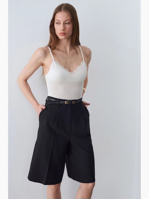 Camisola de renda decote em v dilvin - Kiabi