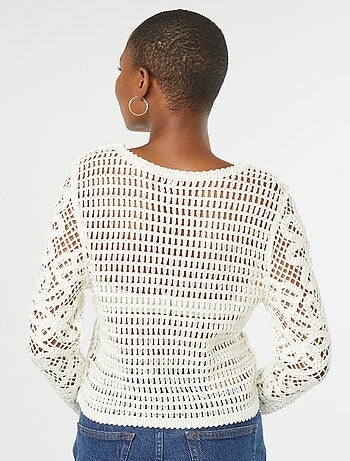 Camisola em croché de manga comprida