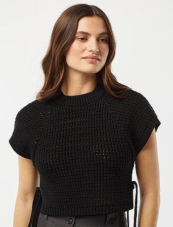Camisola em croché sem mangas