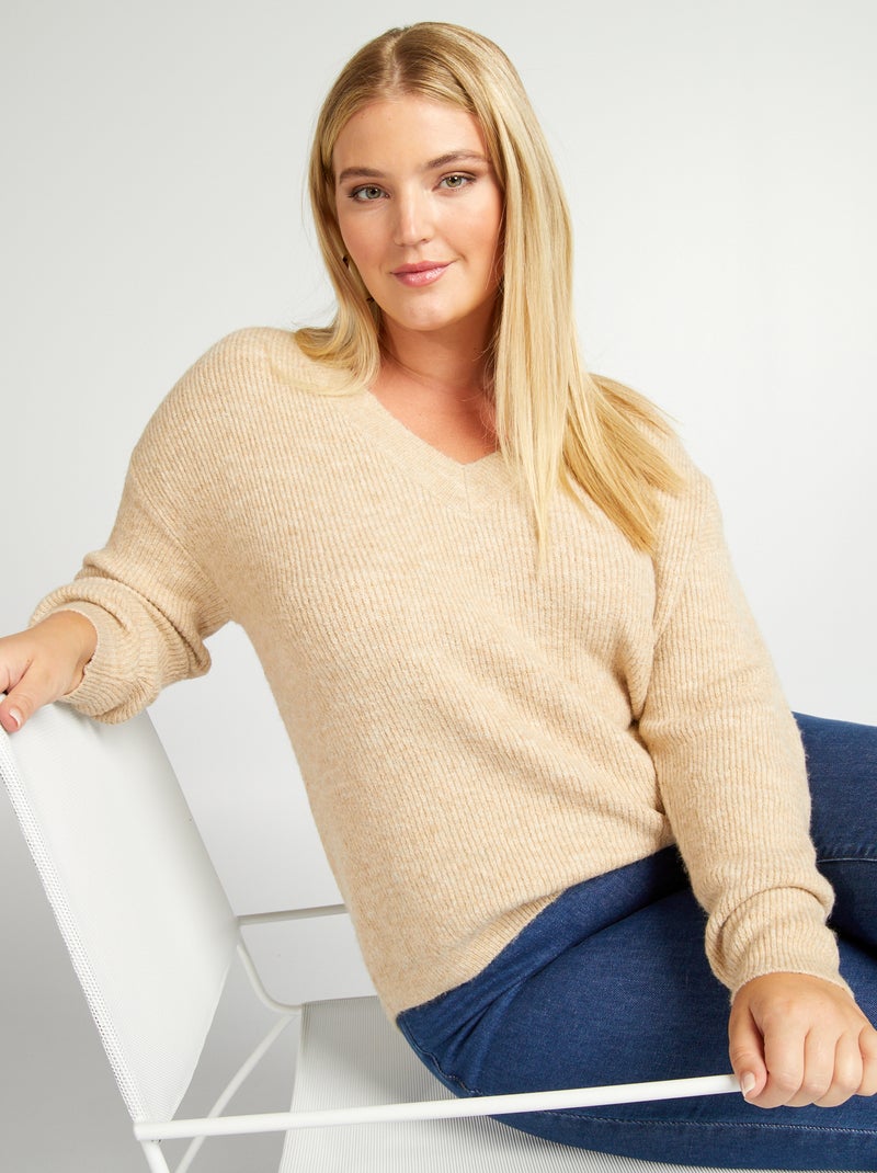 Camisola em malha com decote em bico Bege - Kiabi