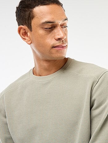 Camisola em malha fantasia corte regular