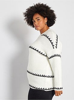 Camisola em malha fofa com pormenor de fantasia - Kiabi