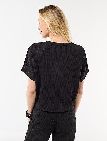 Camisola em malha rendada com mangas curtas