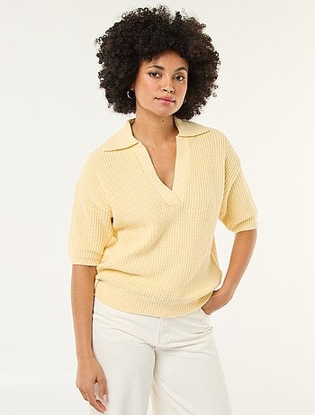 Camisola estilo polo com decote em V