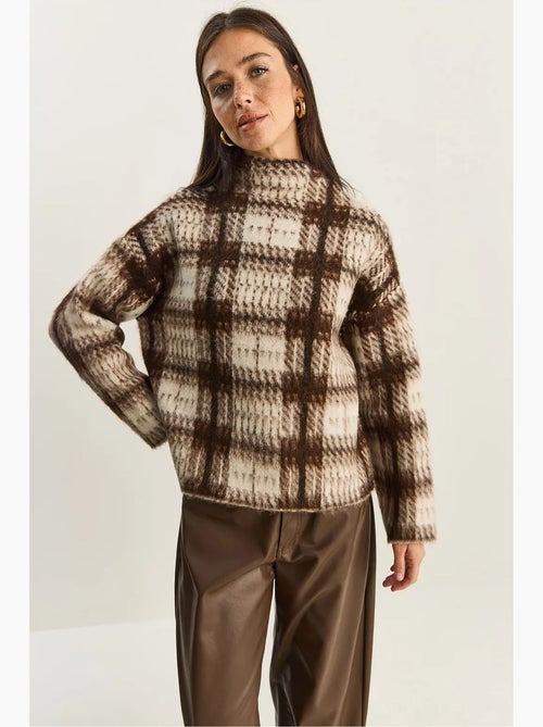 Camisola grossa aos quadrados com meia gola alta lucci - Kiabi Camisola grossa aos quadrados com meia gola alta lucci - Kiabi