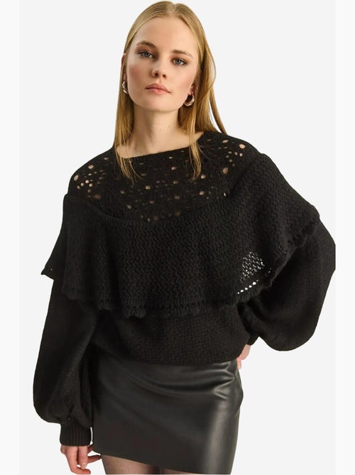 Camisola grossa canelada com decote barco e detalhe com folhos lucci - Kiabi