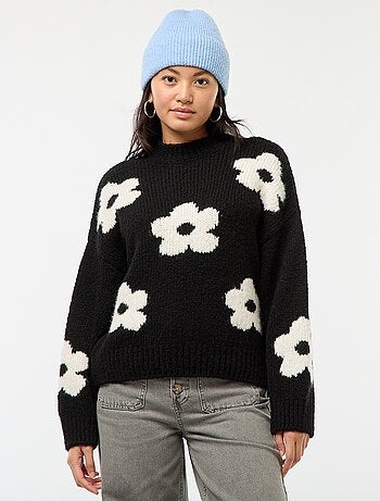 Camisola Grossa com Flores Bordadas