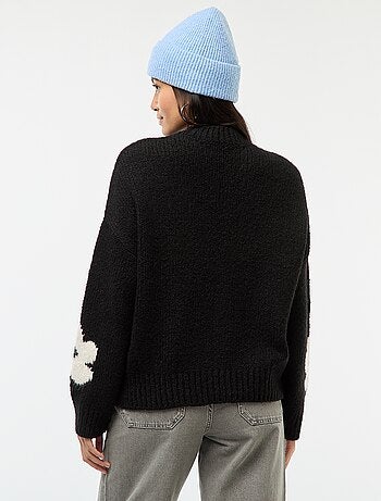 Camisola Grossa com Flores Bordadas