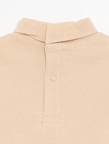 Camisola interior com laço animado