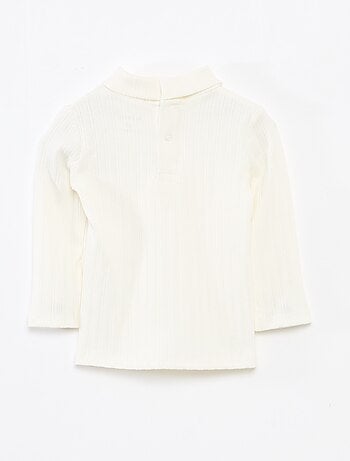 Camisola interior em malha canelada com flores fantasia em algodão