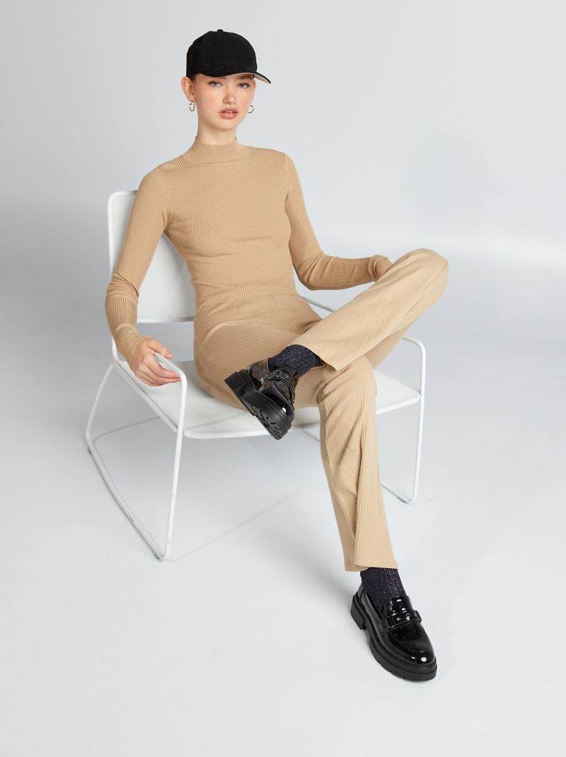 Camisola justa com abertura atrás BEGE - Kiabi