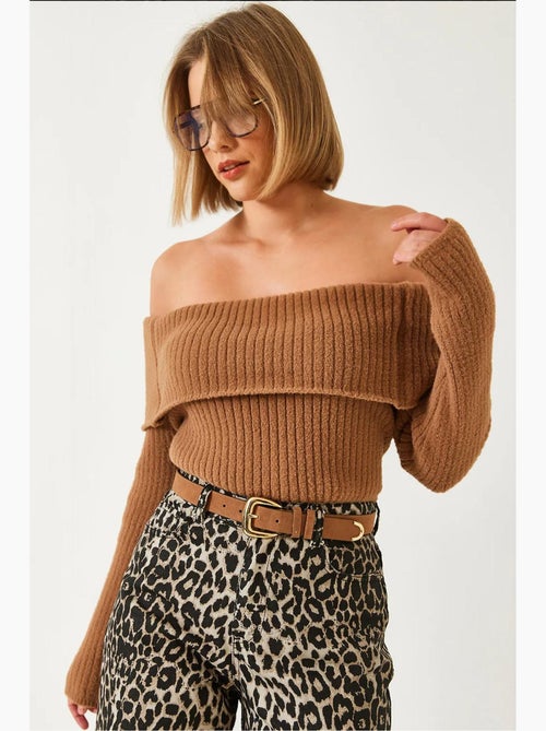 Camisola justa de malha canelada com decote off-shoulder e detalhe dobrado lucci - Kiabi Camisola justa de malha canelada com decote off-shoulder e detalhe dobrado lucci - Kiabi