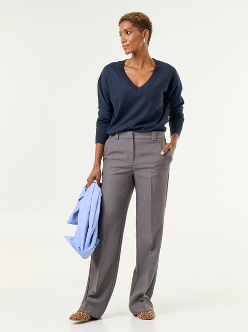 Camisola leve com decote em V - Kiabi Camisola leve com decote em V - Kiabi