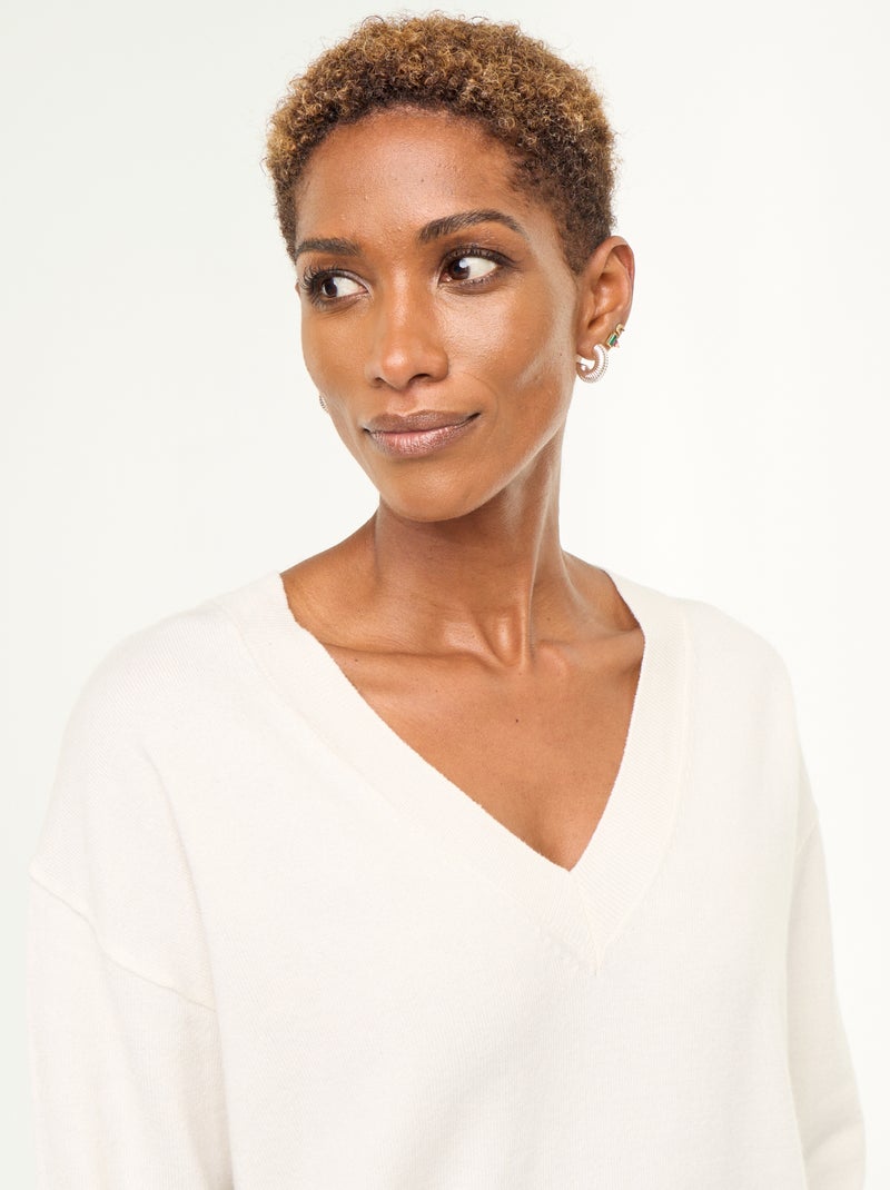 Camisola leve com decote em V Branco - Kiabi