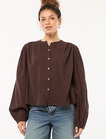 camisola lisa com mangas compridas abalonadas