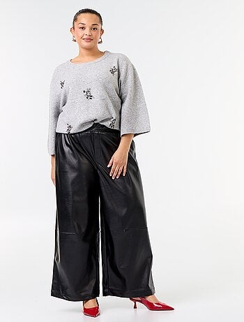 Camisola lisa com strass