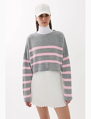 Camisola listrada com gola redonda