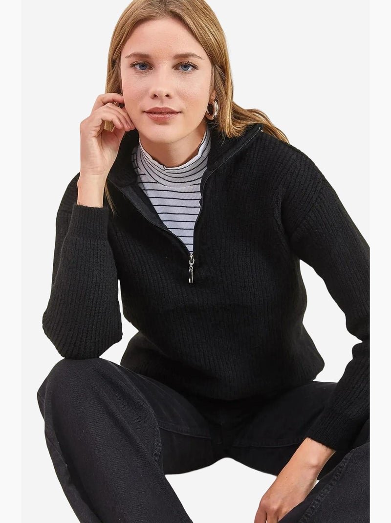 Camisola oversized de malha texturada com gola com fecho lucci Preto - Kiabi