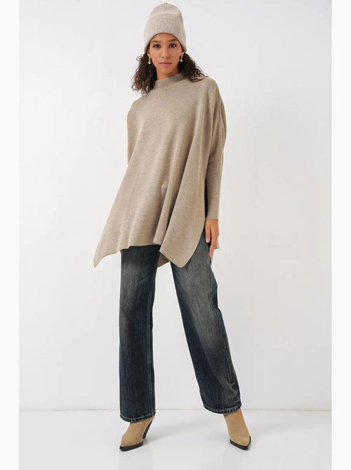 Camisola oversized em acrílico com gola redonda bdart - Kiabi Camisola oversized em acrílico com gola redonda bdart - Kiabi