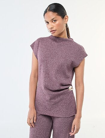 Camisola sem mangas com gola alta