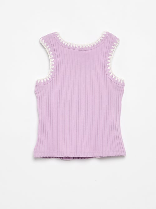 Camisola sem mangas em canelado com bordados nas cavas - Kiabi