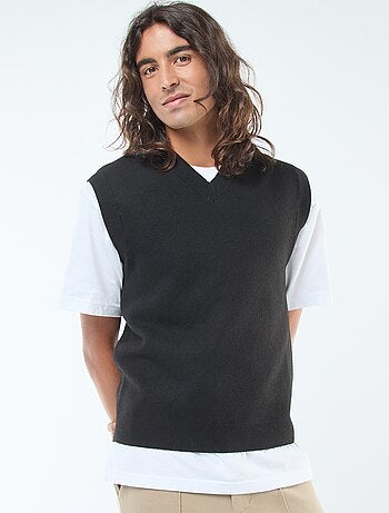 Camisola sem mangas em malha tricô e gola em V