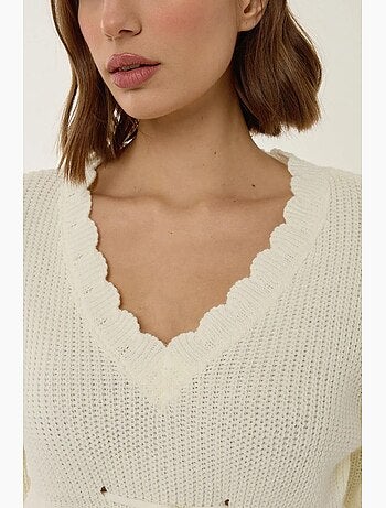 Camisola sliced com decote em v e detalhe com atilho hiccup