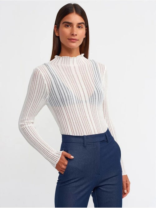 Camisola slim fit canelada com gola meia alta dilvin - Kiabi Camisola slim fit canelada com gola meia alta dilvin - Kiabi