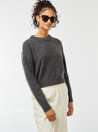 Camisola top crop em malha suave