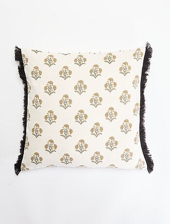 Capa de almofada estampada com franjas