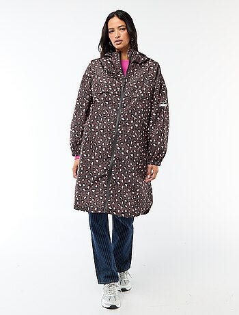 Capa de chuva repelente à água com capuz