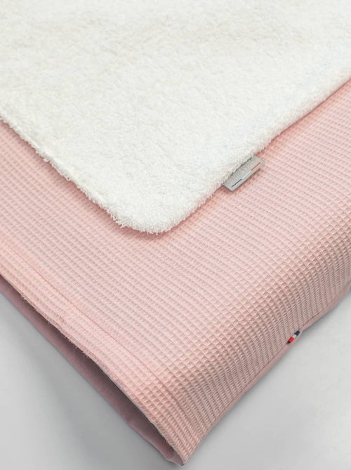 Capa de colchão para trocar bebé + tapete de algodão | sevira kids - Kiabi Capa de colchão para trocar bebé + tapete de algodão | sevira kids - Kiabi