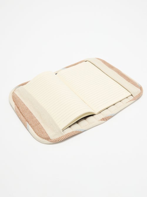 Capa para caderno - Kiabi Home - Kiabi Capa para caderno - Kiabi Home - Kiabi