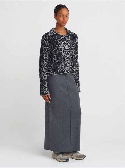 Cardigan com botões em jacquard de leopardo dilvin - Kiabi Cardigan com botões em jacquard de leopardo dilvin - Kiabi