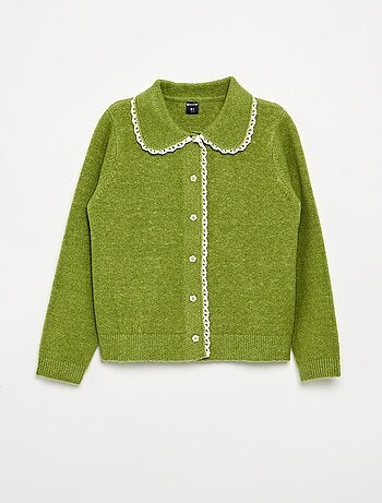Cardigan com botões fantasia e gola Claudine