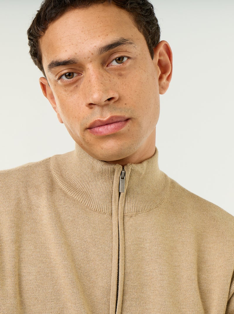 Cardigan com fecho e gola alta Bege - Kiabi