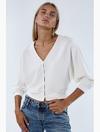 Cardigan curto canelado com decote em v busem