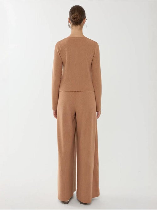 Cardigan de malha com botões frontais - Kiabi Cardigan de malha com botões frontais - Kiabi