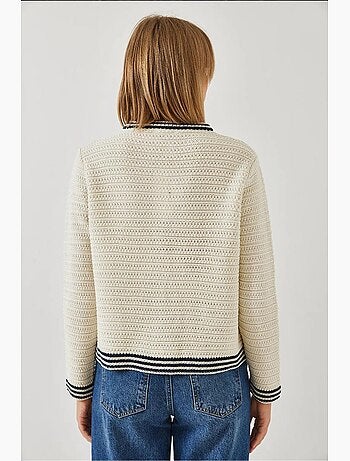 Cardigan de malha com detalhe de bolso e botões lucci