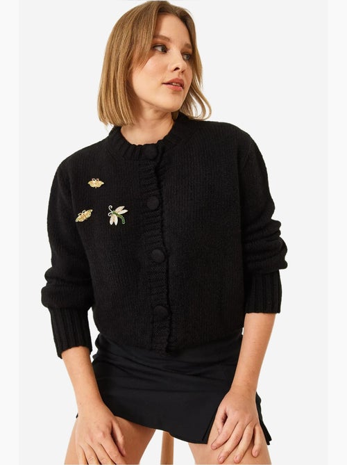 Cardigan de malha com detalhe de pregadeira lucci - Kiabi