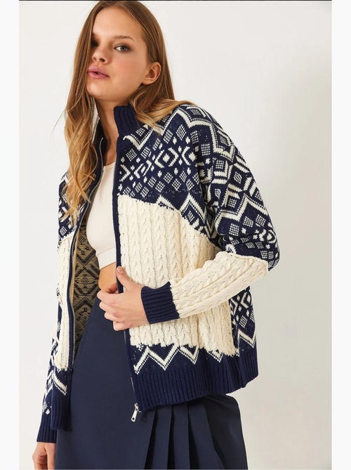 Cardigan de malha jacquard com fecho lucci - Kiabi Cardigan de malha jacquard com fecho lucci - Kiabi