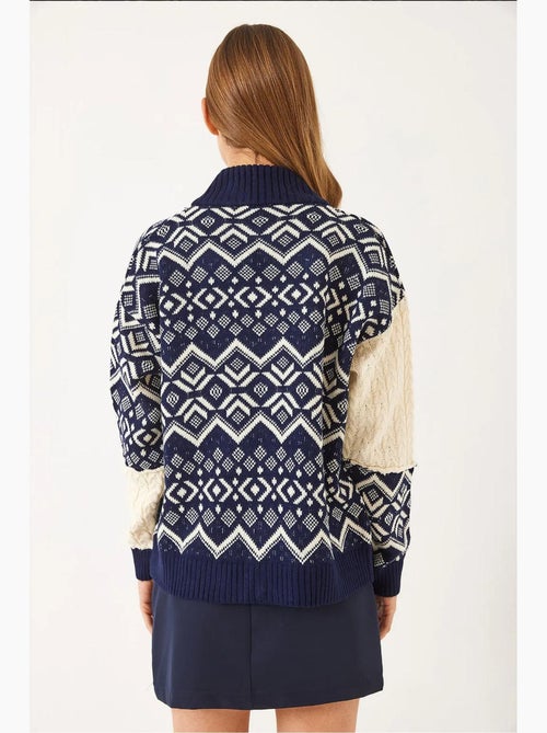 Cardigan de malha jacquard com fecho lucci - Kiabi Cardigan de malha jacquard com fecho lucci - Kiabi