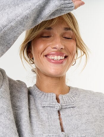 Cardigan de manga comprida com fecho de alamares