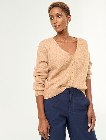 Cardigan liso abotoado em malha grossa