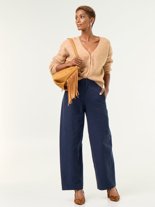 Cardigan liso abotoado em malha grossa - Kiabi Cardigan liso abotoado em malha grossa - Kiabi