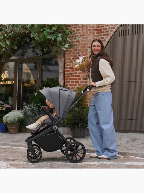Carrinho de bebé combinado 2-em-1 LIONELO Mika Plus – Conjunto com carrinho e alcofa – Acessórios - Kiabi Carrinho de bebé combinado 2-em-1 LIONELO Mika Plus – Conjunto com carrinho e alcofa – Acessórios - Kiabi