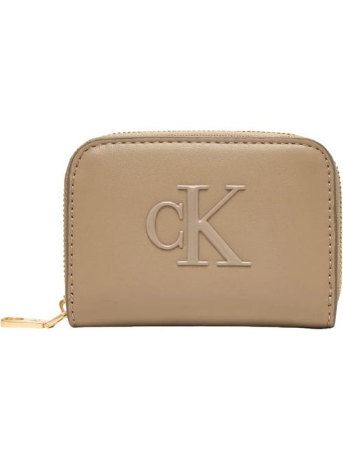 Carteira Feminina Bege Calvin Klein Jeans Bold para Mulher - Kiabi Carteira Feminina Bege Calvin Klein Jeans Bold para Mulher - Kiabi