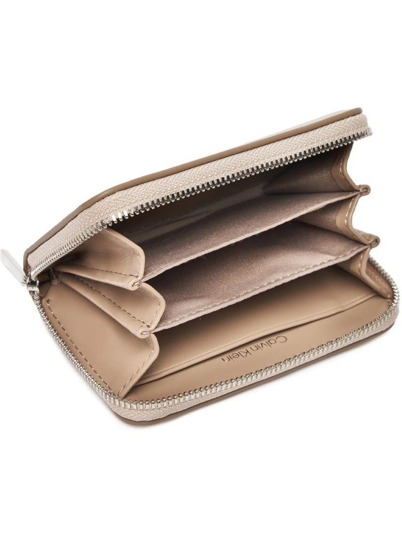 Carteira Feminina Bege Calvin Klein Jeans Foil Bege - Kiabi